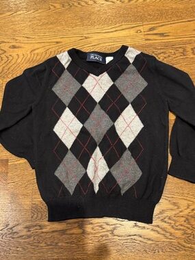 The Children's Place Black Argyle V-Neck Sweater with Gray, White & Red Accents